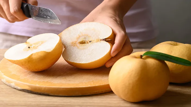 8 Manfaat Buah Pir bagi Kesehatan Tubuh